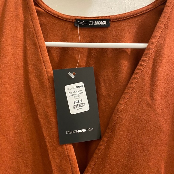 Clara Shoulder Pad Mini Dress 💜 - Picture 2 of 5